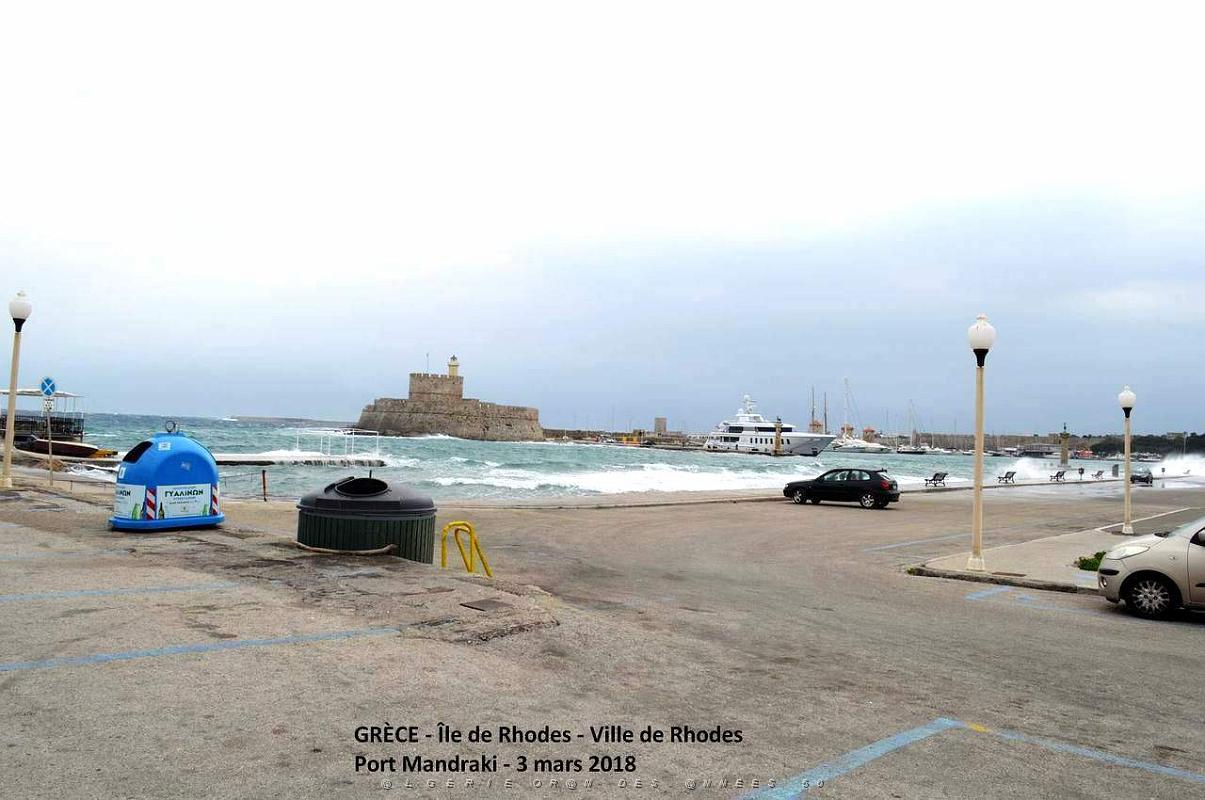 139- Rhodes ville et port d'honneur.JPG